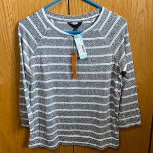 Gray and white stripe 3/4 sleeve top